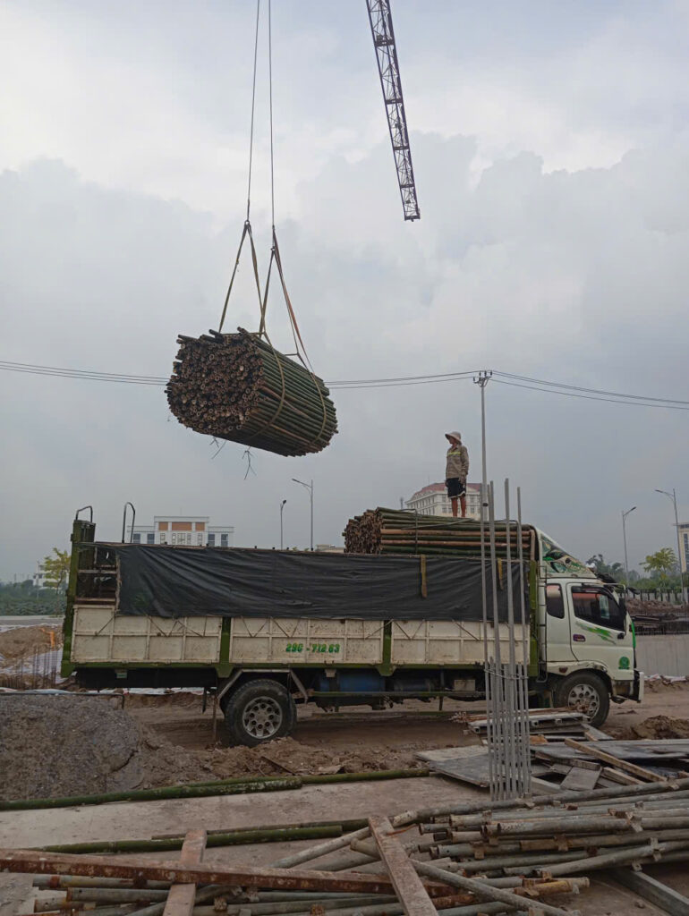 Cọc tre 4m